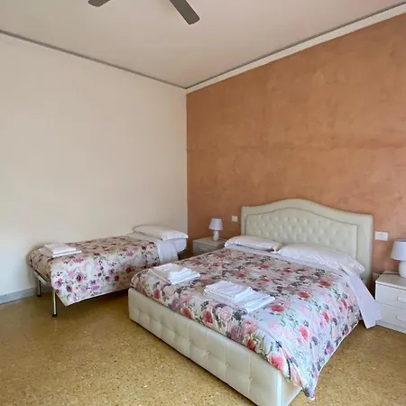 Casagiorgio A Due Passi Dal Centro Storico-2